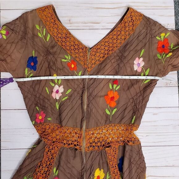 VINTAGE 70s dress‎ brown crochet embroidered bell sleeve maxi cottagecore M - Picture 9 of 10
